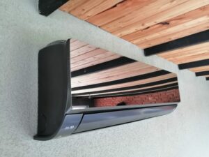 Montaż klimatyzacji LG ArtCool Mirror 6,6 kW w domu